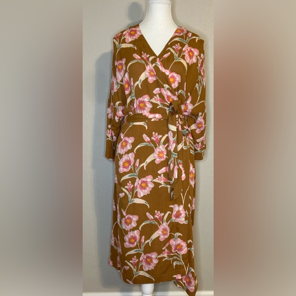 Roxy Floral Womens Wrap Dress V Neck  3/4 Sleeve New With Tags NWT SIZE SMALL